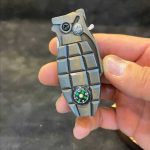 فندک چاقو دار