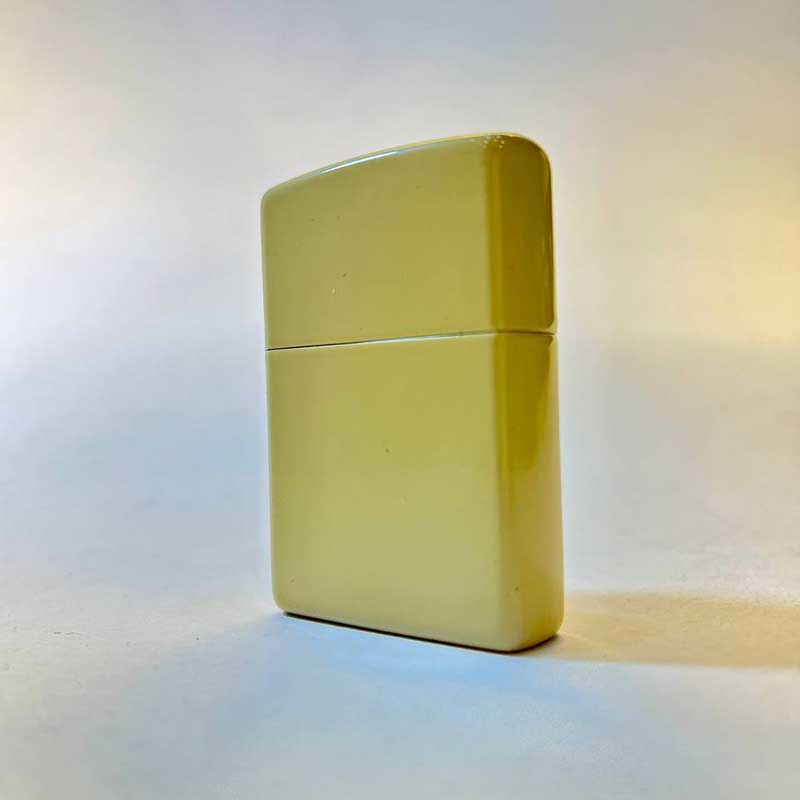 فندک زیپو کرمی